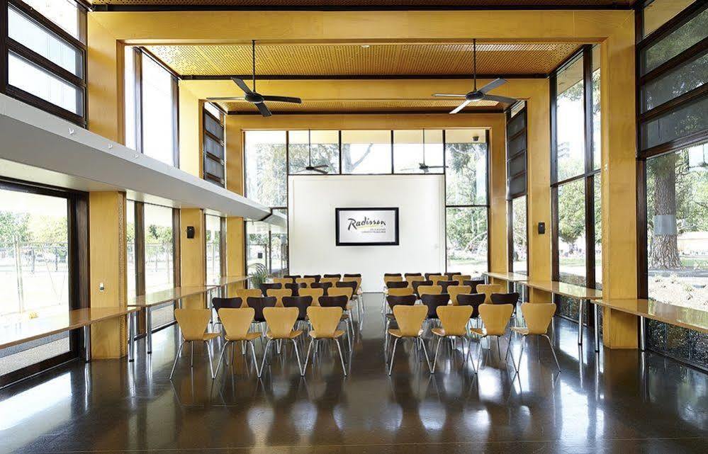 Radisson On Flagstaff Gardens 4* Melbourne