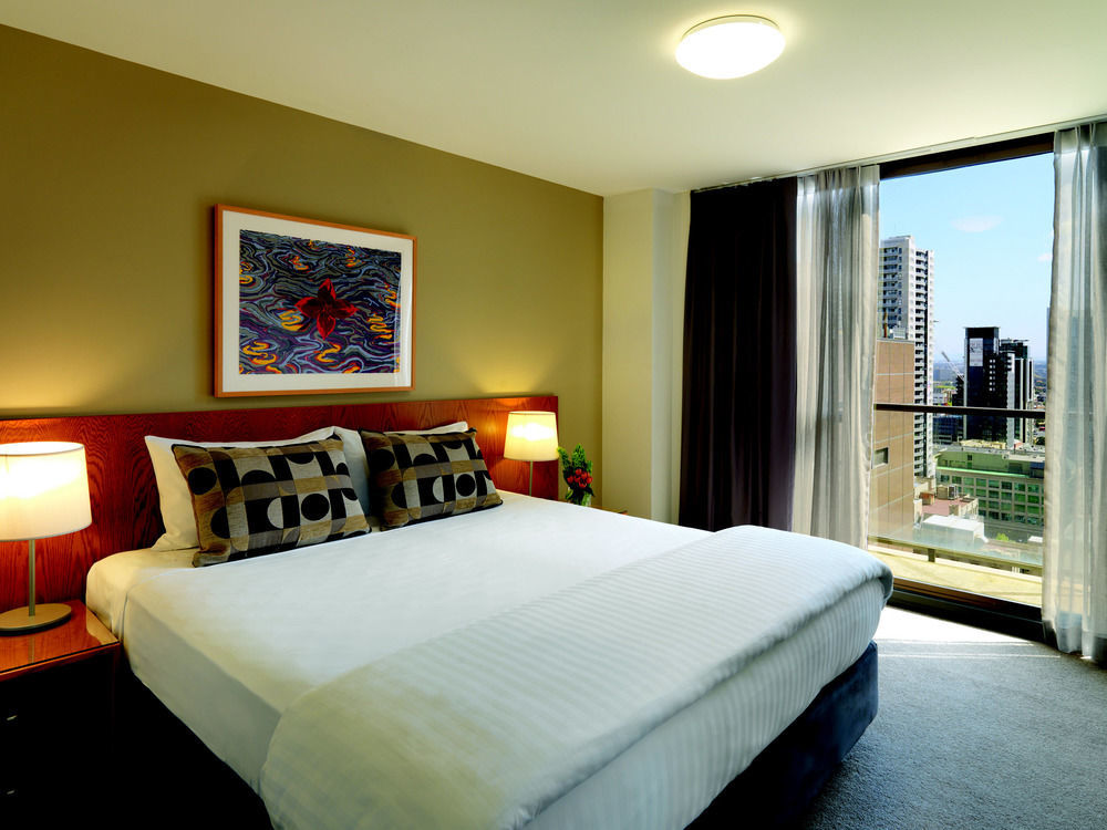 Aparthotel Adina 4*