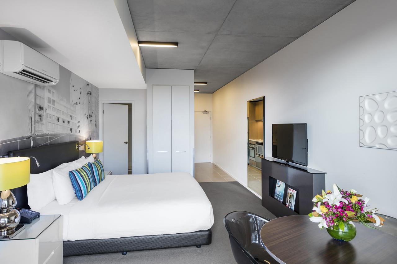 Apartamento @ 350 William *