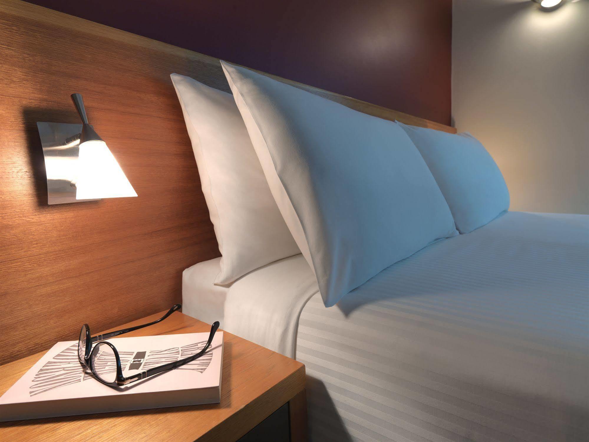Yehs Cbd Hotel 4*