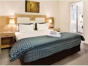 Brighton Serviced 4*