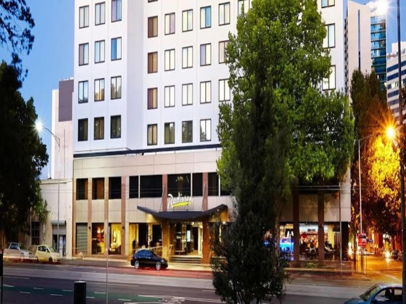 Radisson On Flagstaff Gardens 4*