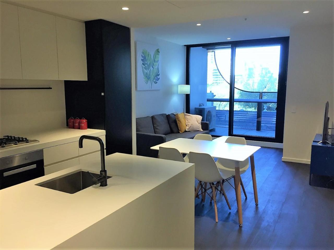 Readyset Opera Apartment *