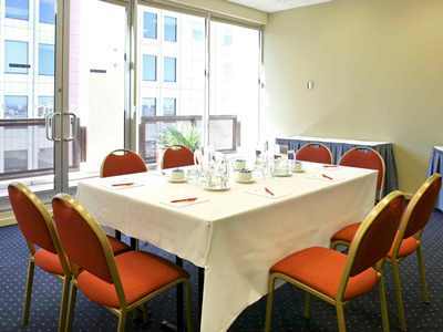 Hotel Yehs Cbd 4*