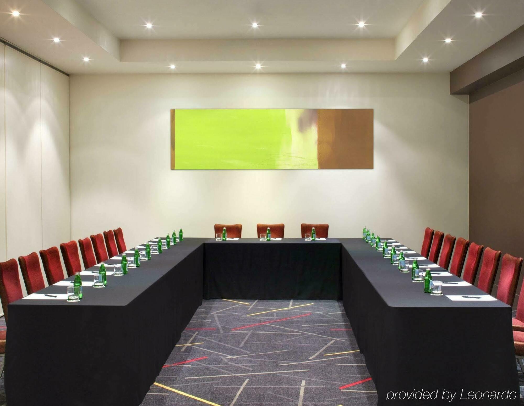 Radisson On Flagstaff Gardens 4*