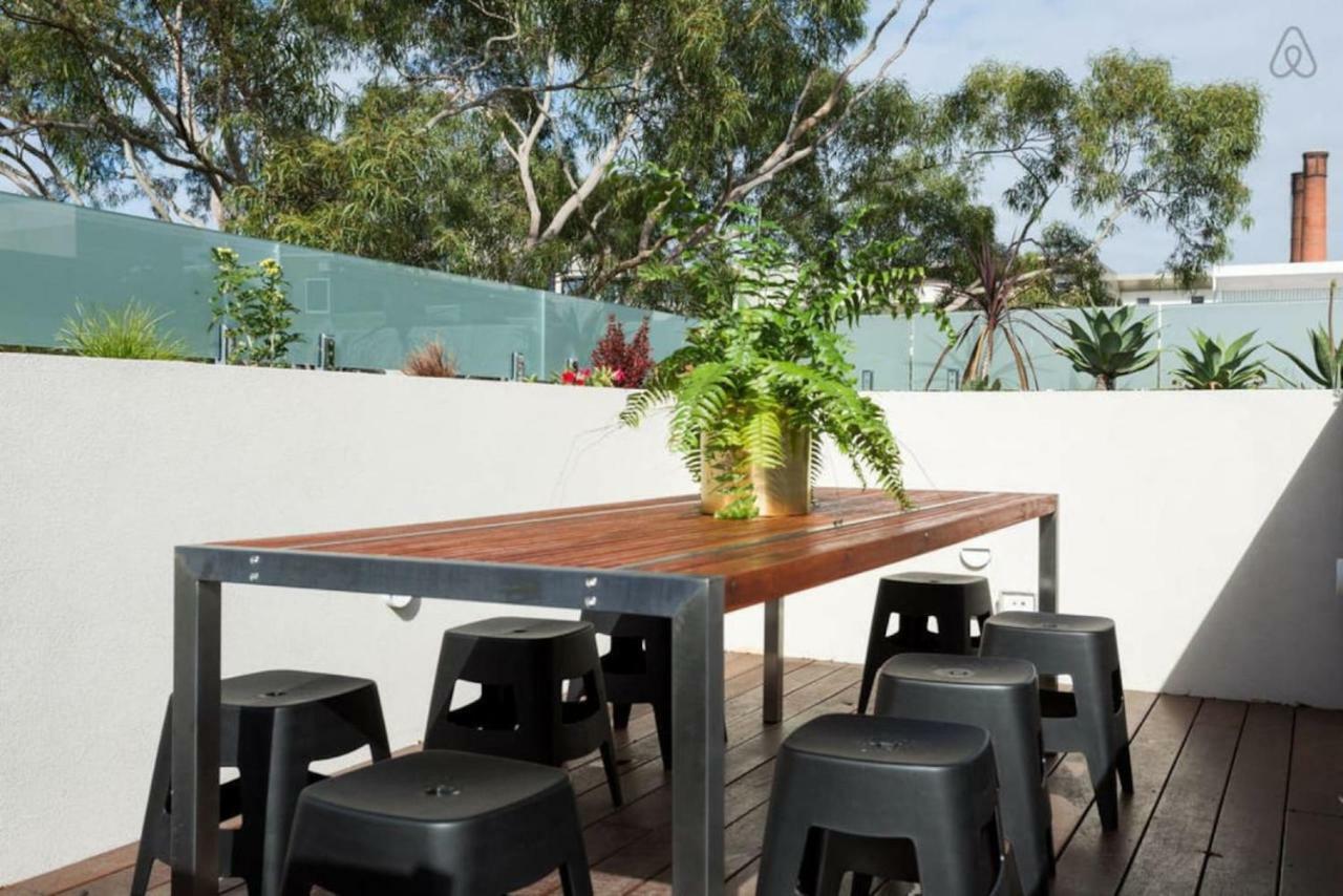 Lola Three Levels Of Style With Rooftop Terrace *
