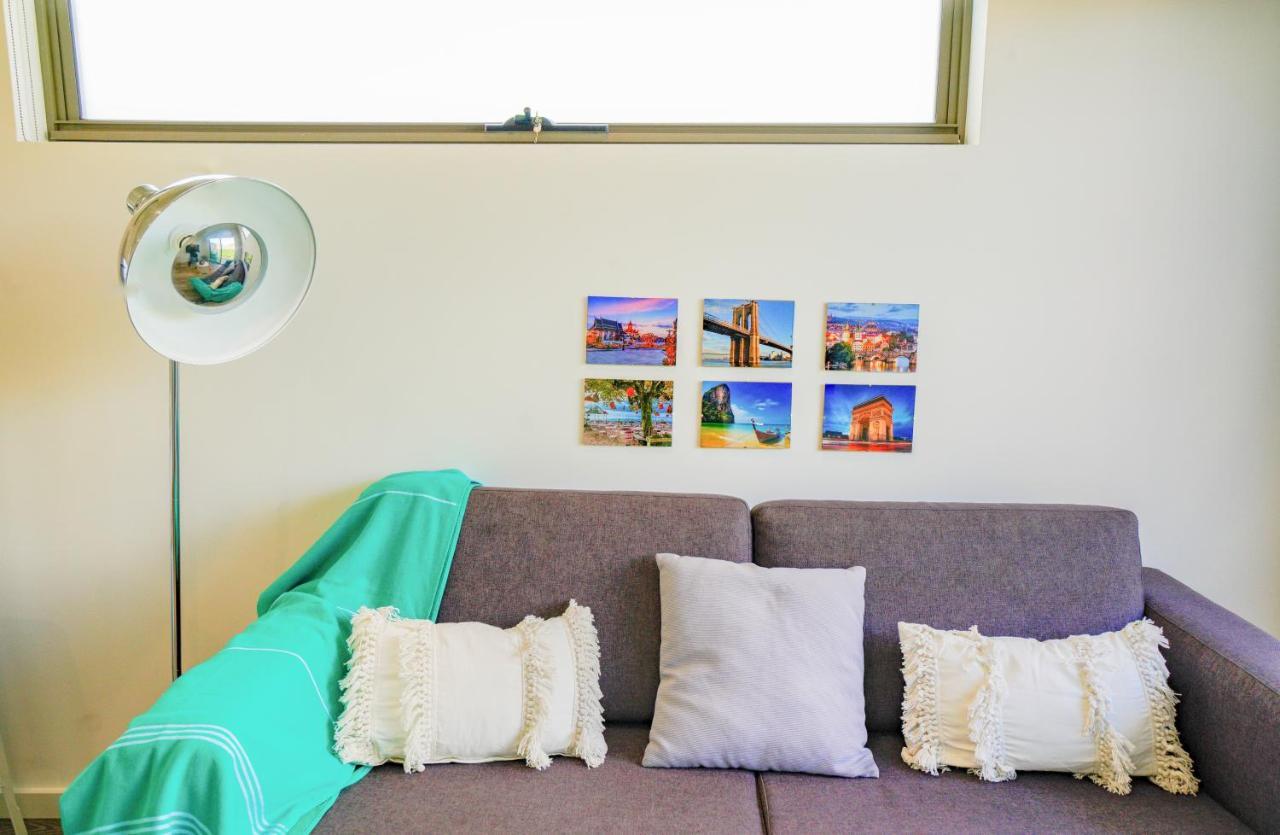 U201 Brunswick Living Floor Balcony Close To And Cbd Free Wifi Tram At Doorstep Apartment *