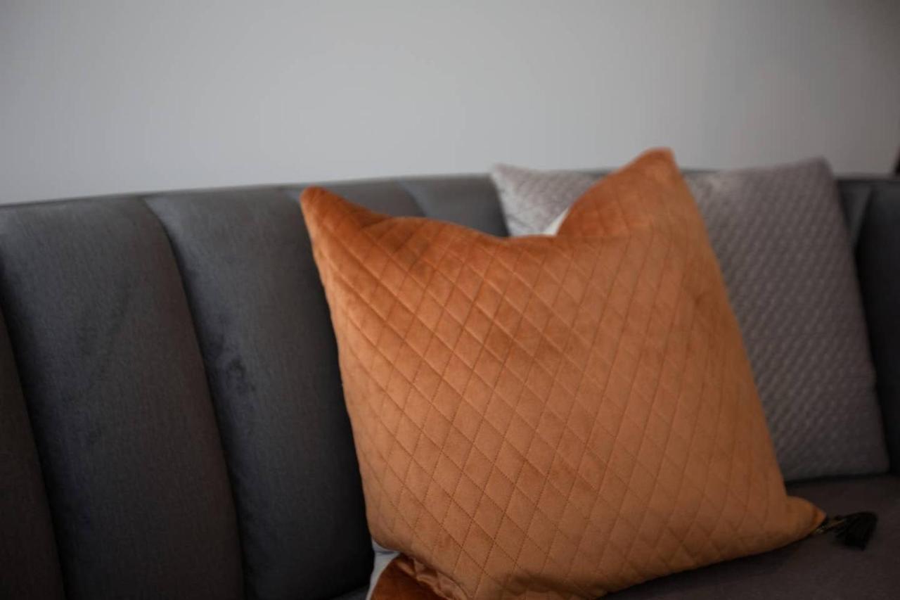 Apartment Delightful 2br Riverview@docklands