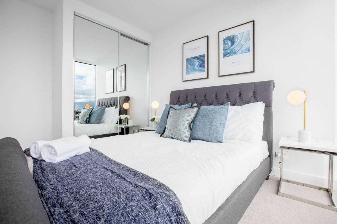 Apartment Delightful 2br Riverview@docklands Melbourne
