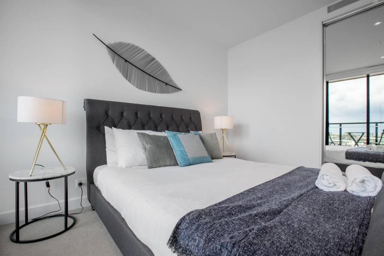 Delightful 2br Riverview@docklands Apartment